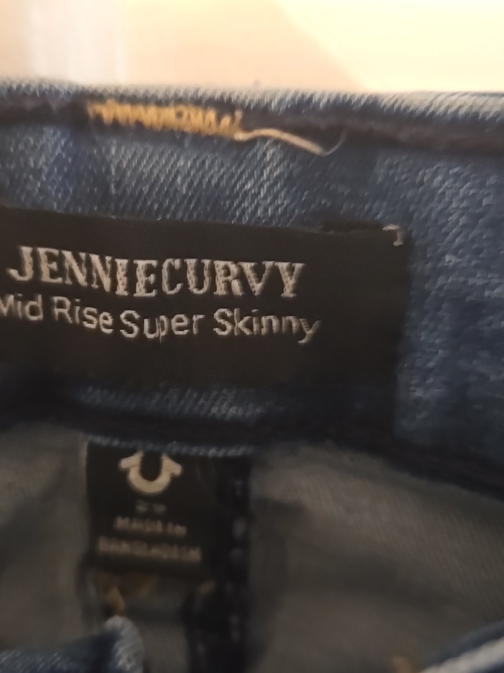 True Religion Jennie Curvy Skinny Jeans in Blue Wash - Picture 6 of 6